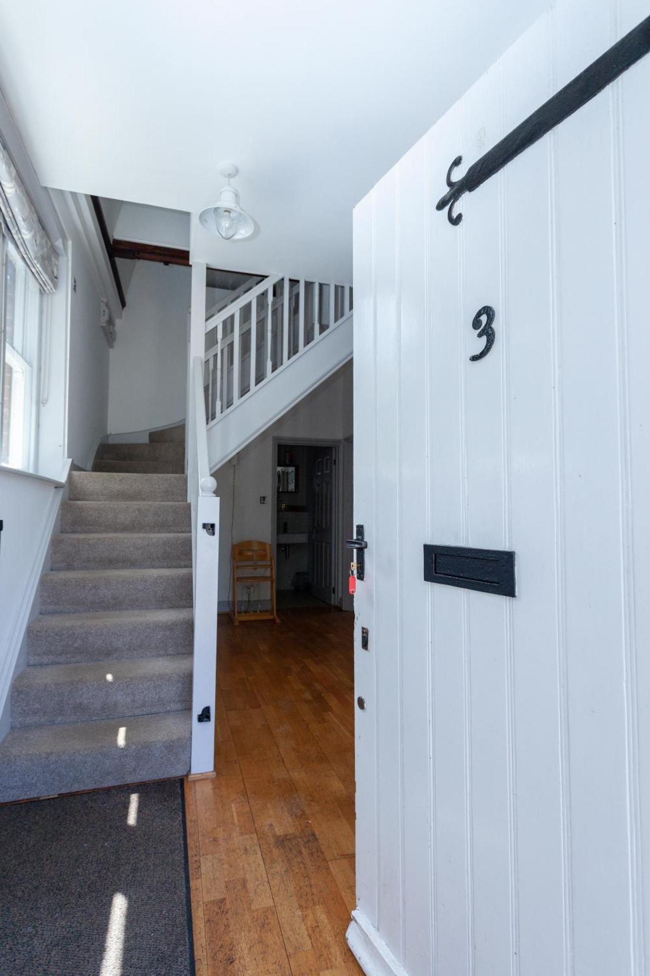 The Old Schoolhouse Villa Whitstable Room photo